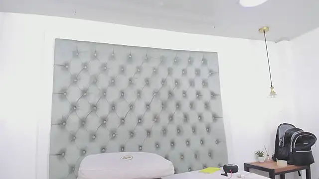 anette_cooper's cam snapshot