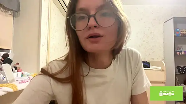 VirgieVoter live sex cam