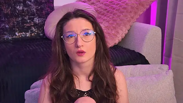 TheaMalekoo's cam snapshot