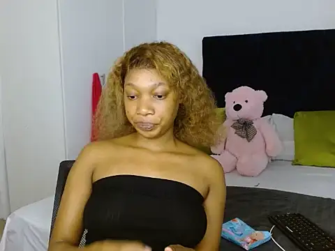 LustyBerry's cam snapshot