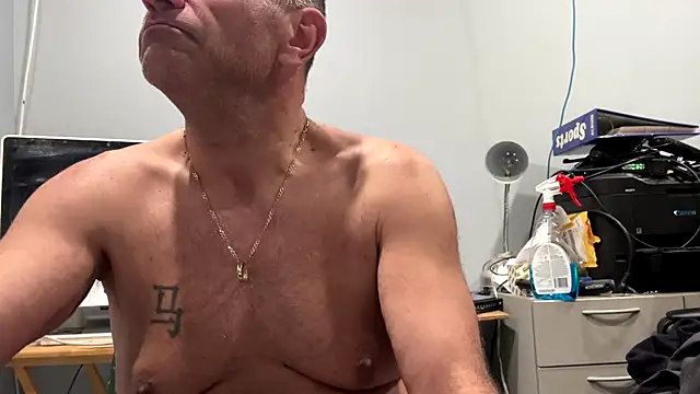 frankyjones8989's cam snapshot