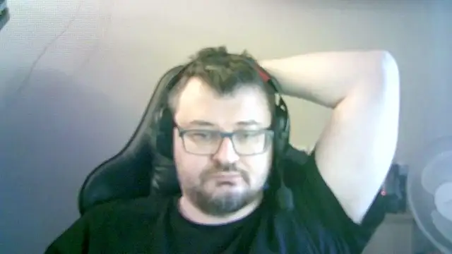 SirAbuser's cam snapshot