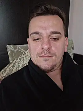 Huge_cock22cm's cam snapshot