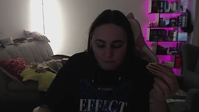 SexyWitch_666's cam snapshot