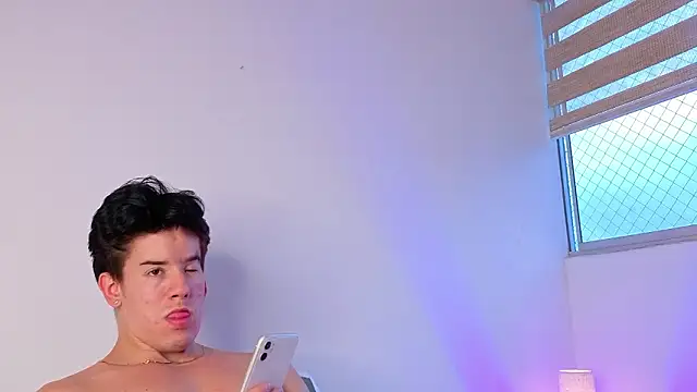 maxxcooper1's cam snapshot