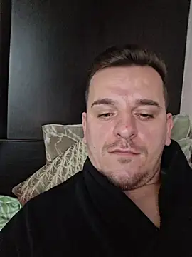 Huge_cock22cm's cam snapshot