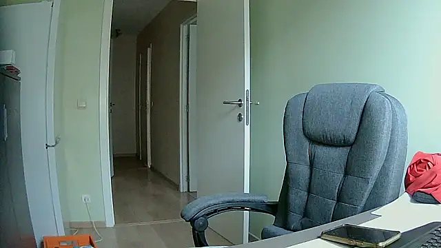 littlehairyman's cam snapshot