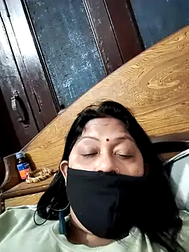 Royal_BhabhiSc's cam snapshot