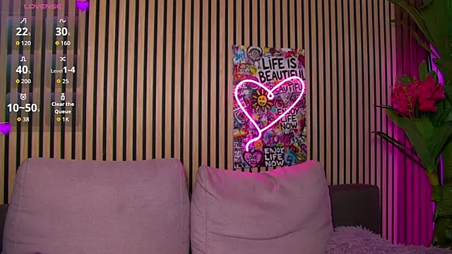 MirunaHaze live sex cam