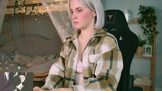 BethanyCloud's cam snapshot