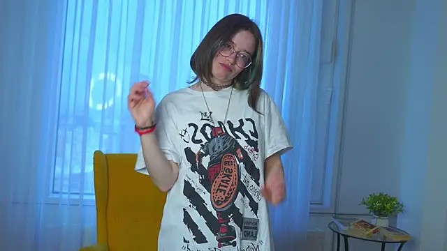 KarrenPear's cam snapshot