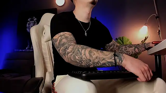 uptomatty live sex cam