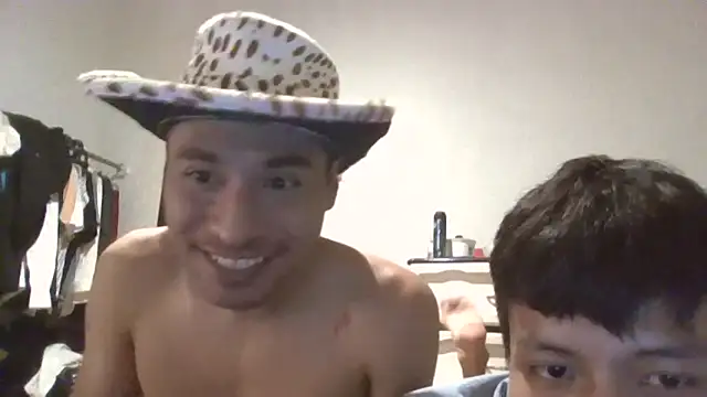 miguelgomher live sex cam