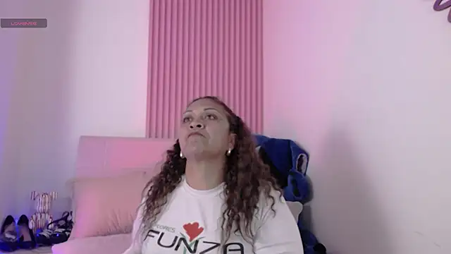 scarlettbooty's cam snapshot