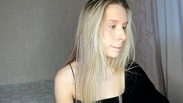 Elysia_kiss's cam snapshot