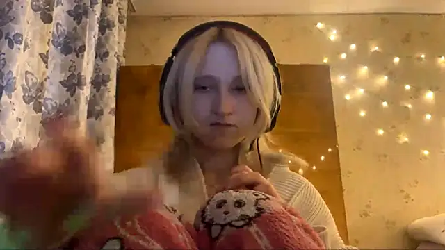 julysflowers's cam snapshot