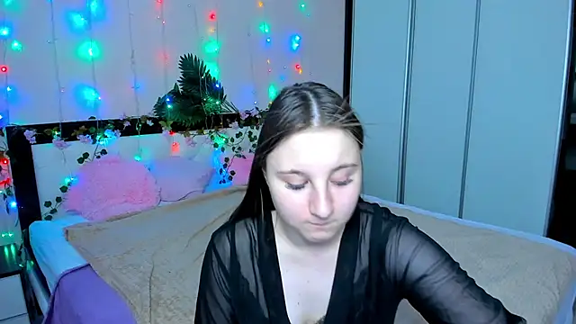 EvaxCharm's cam snapshot