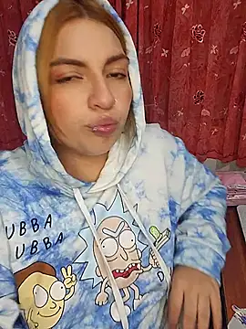 mila_curvy's cam snapshot