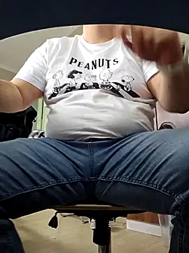 Andrew1900529 live sex cam