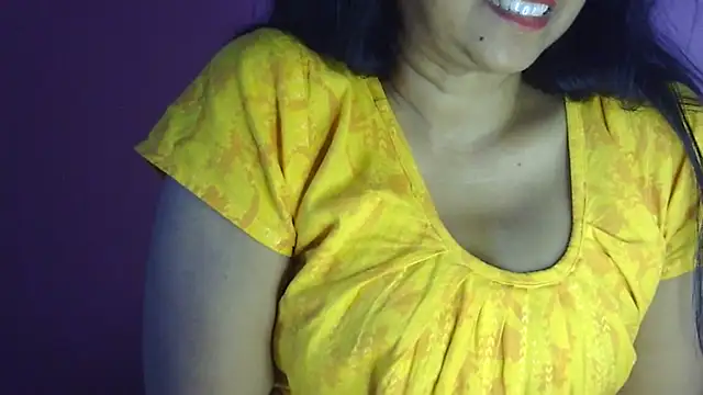 Pooja-suman's cam snapshot