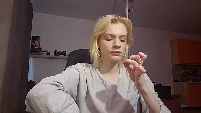 AuraNevera's cam snapshot