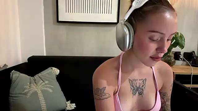 MartinaDeoliveira's cam snapshot