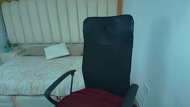 shaneelle live sex cam