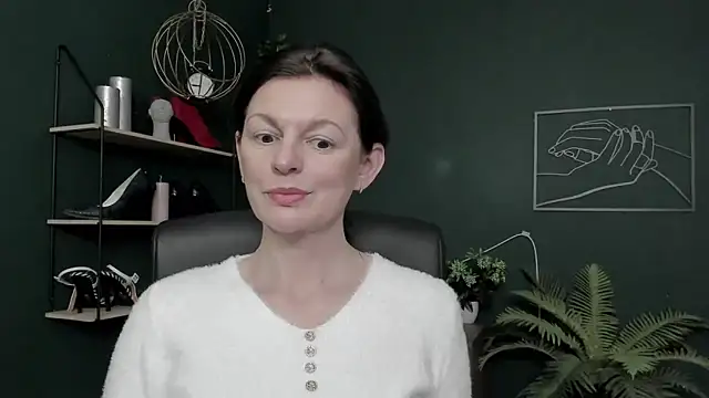 VivianWILD's cam snapshot