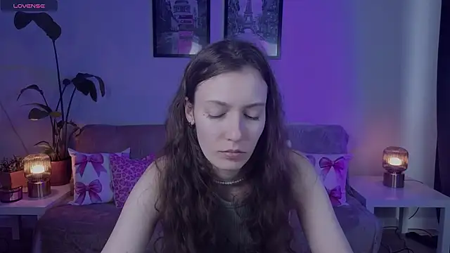 VioletaBloom's cam snapshot