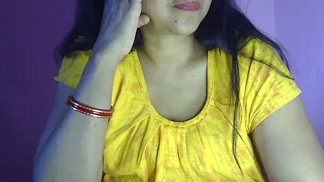 Pooja-suman's cam snapshot