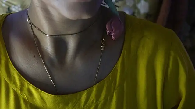 -AyeshaSinghania-'s cam snapshot