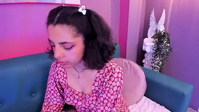 Alessiia__ live sex cam