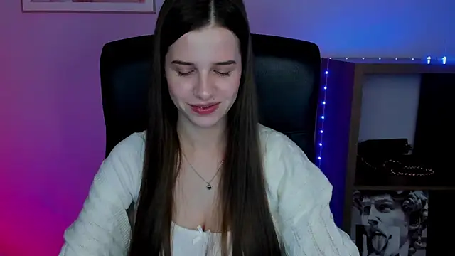 LuxMaya's cam snapshot