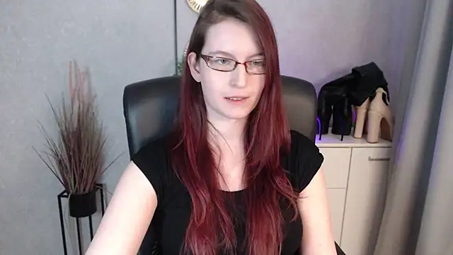 emmaxDelight's cam snapshot