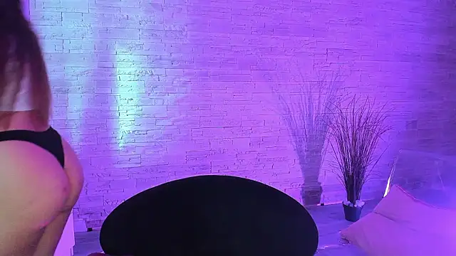 BellaNoir_'s cam snapshot