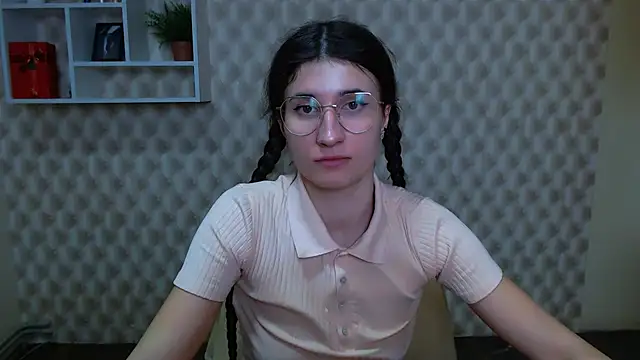 MaryEm976's cam snapshot