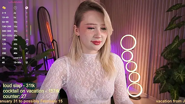 LauraWifeness's cam snapshot