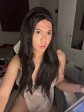 Plaxtique live sex cam