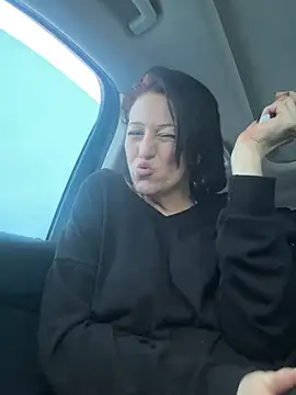 TheSweetestFknSlut live sex cam