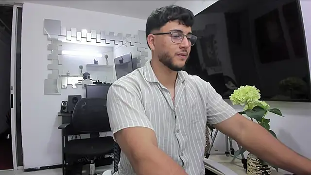 mike_foxxx_ live sex cam