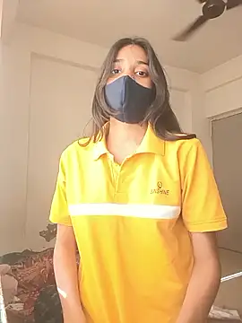 Zoya-Baby1 live sex cam