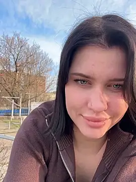 KikiWatson live sex cam