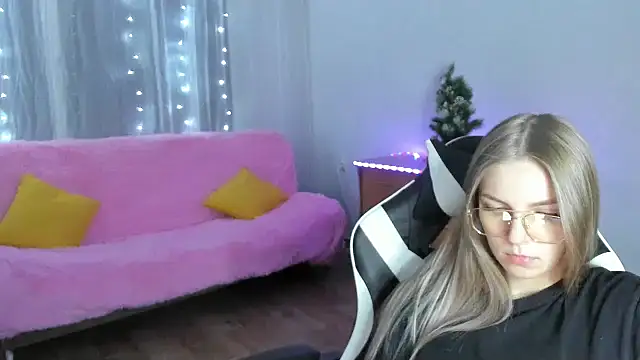 HitGyrl live sex cam