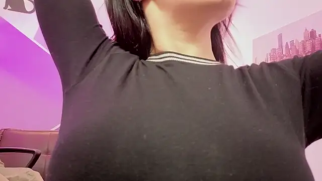 Analuciaa_'s cam snapshot