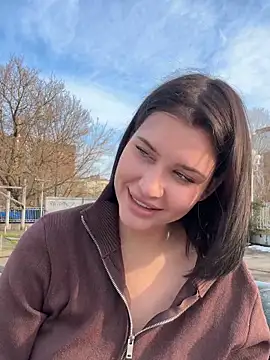 KikiWatson live sex cam