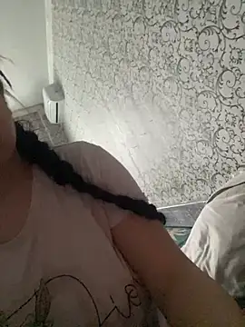 HellaReousx's cam snapshot