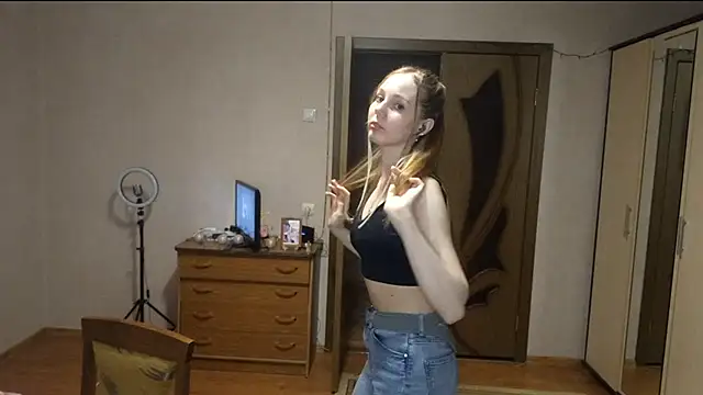 LonaLaban's cam snapshot