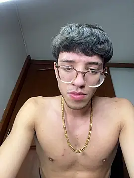 ArthurDavies_'s cam snapshot