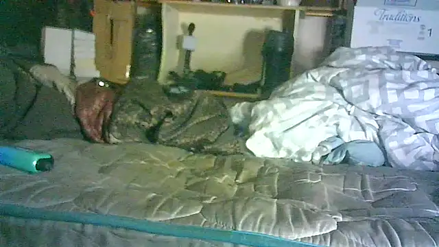 ON3YOULLN3VER_FIR3's cam snapshot