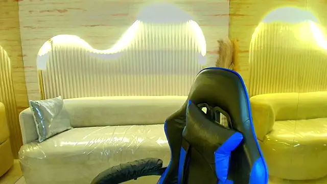 katalina_r_'s cam snapshot